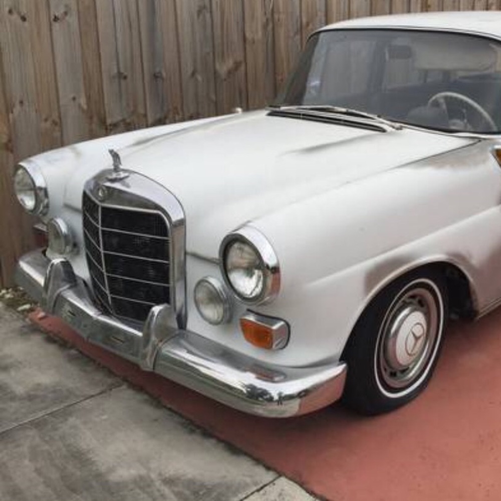 Meet your Posher, Carlos